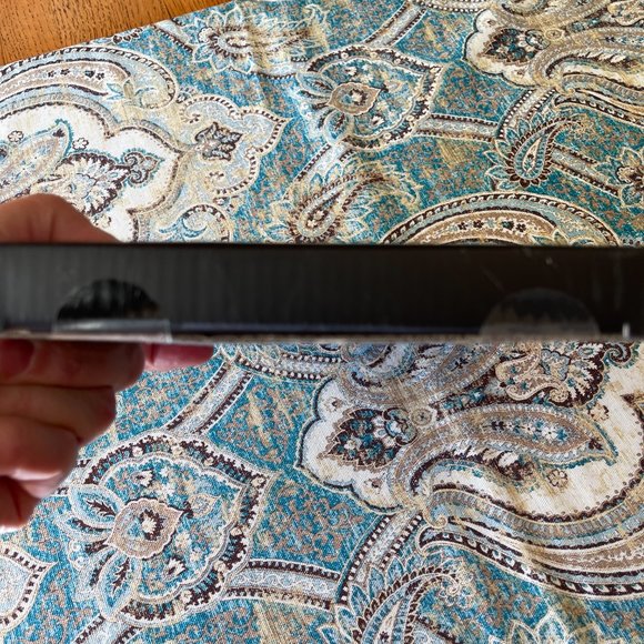 Car and Driver Windshield Snow Cover snow & ice resistant 58" x 31.5" - Picture 4 of 5